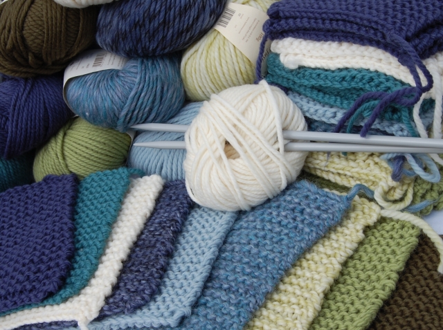 Things I like to do: Learning to Knit